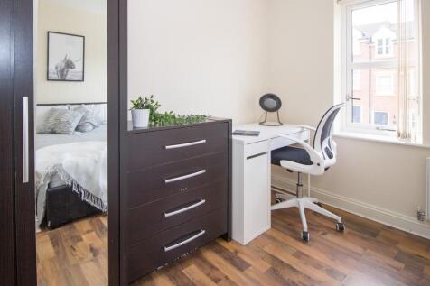 Student Digs - Blue 