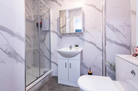 Student Digs - Broad