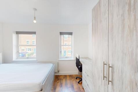 Student Digs - Blue 