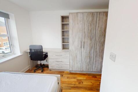 Student Digs - Blue 