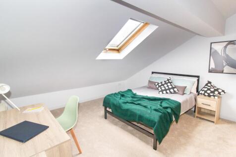 Student Digs - Maple