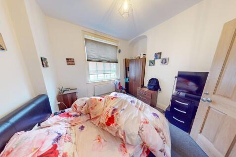 Student Digs - Kings