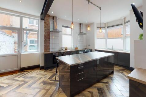 Fosse-Road-South-Kit