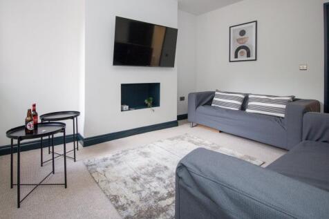 Student Digs - Knigh