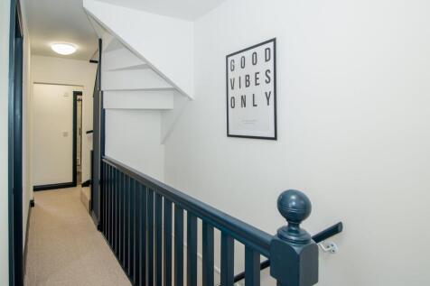 Student Digs - Knigh