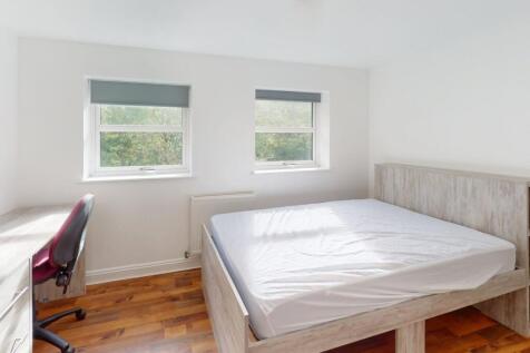 Student Digs - Blue