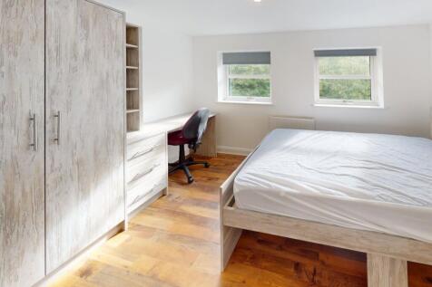 Student Digs - Blue
