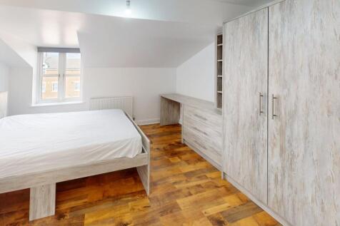 Student Digs - Blue