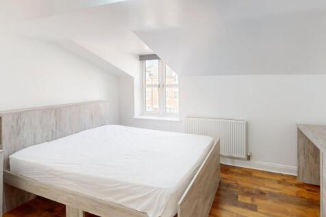Student Digs - Blue