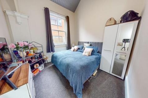 Student Digs - Kings