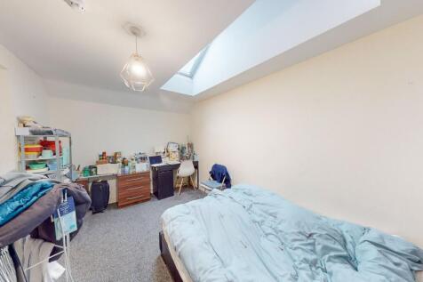 Student Digs - Kings