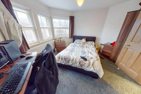 Student Digs - Kings