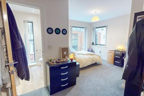 Student Digs - Kings