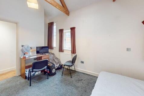 Student Digs - Kings