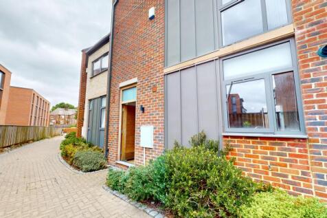 Student Digs - Kings