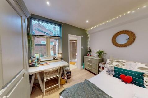 Student Digs - Shaft