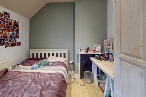 Student Digs - Shaft