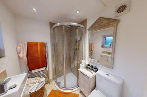 Student Digs - Shaft