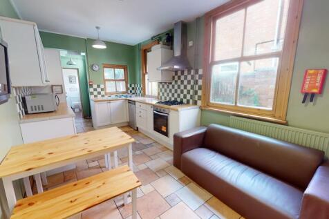 34-Brazil-Street-102