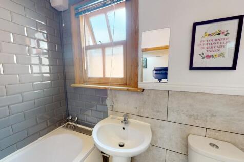 34-Brazil-Street-102