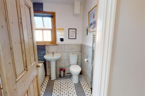 34-Brazil-Street-102