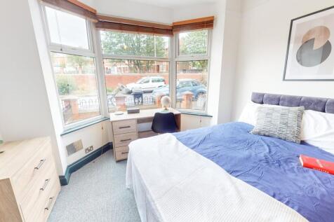 Student Digs - Kirby