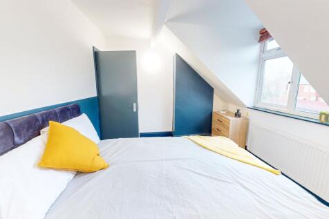 Student Digs - Kirby