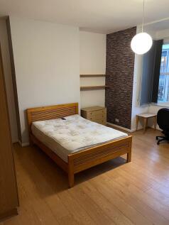 Student Digs - Tichb