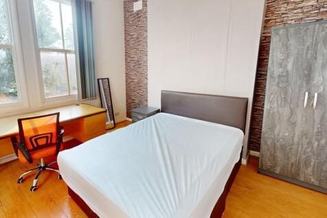 Student Digs - Tichb