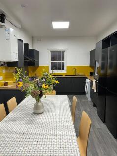 Student Digs - Tichb