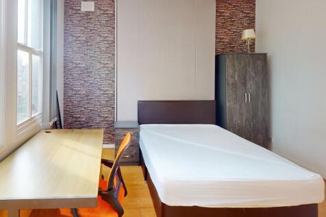 Student Digs - Tichb