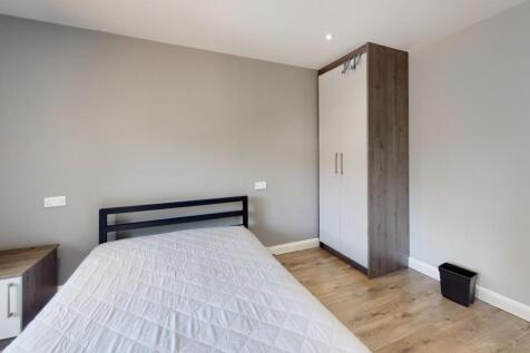 Student Digs- St Jam