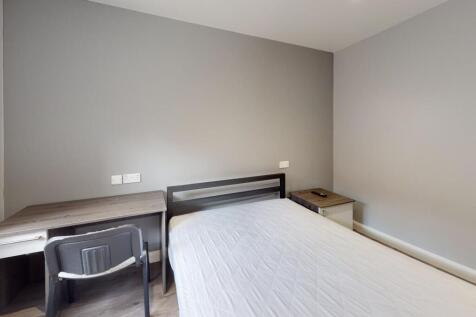 Student Digs- St Jam