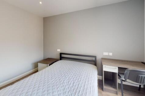 Student Digs- St Jam