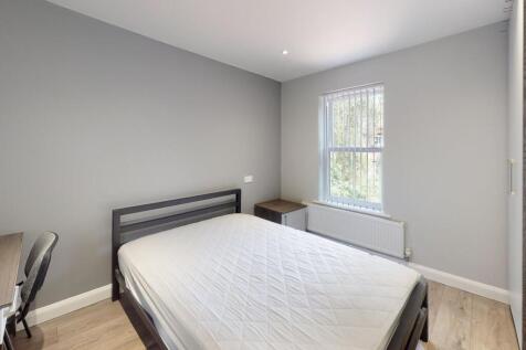 Student Digs- St Jam