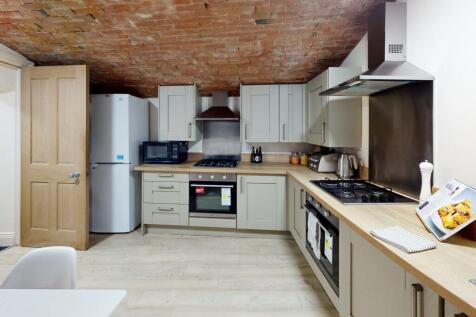 Student Digs - Kings