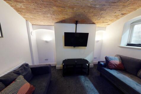 Student Digs - Kings