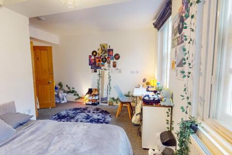 Student Digs - Kings