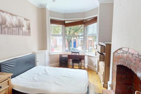 Student Digs - Lorne