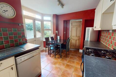 Student Digs - Lorne