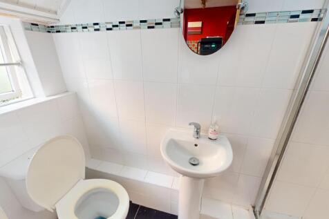 Student Digs - Lorne