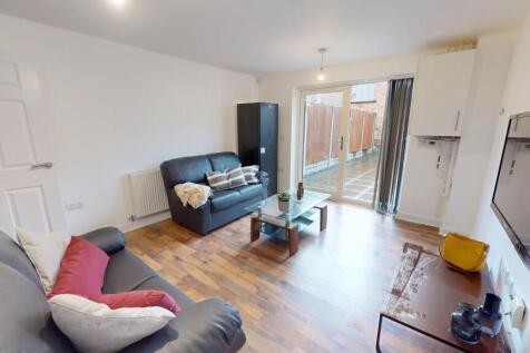 Blue-Fox-Close-2 (5)