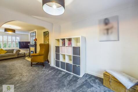 Lounge And Snug