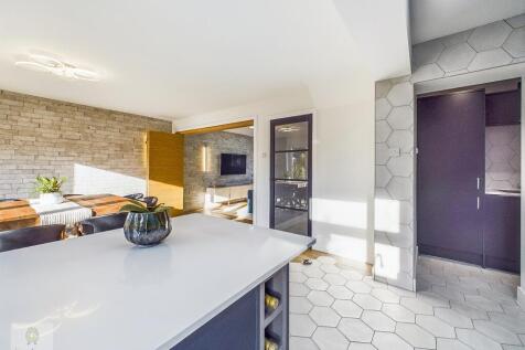 Kitchen Into Family Area