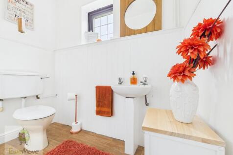 Ground Floor Cloakroom