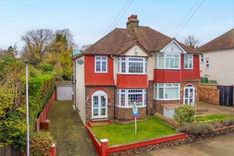 View Of The Front Of The Property