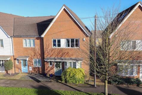 View Of The Front Of The Property