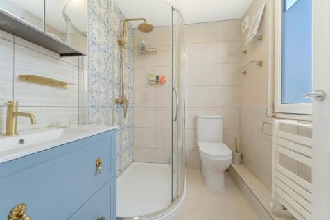 En Suite Shower Room