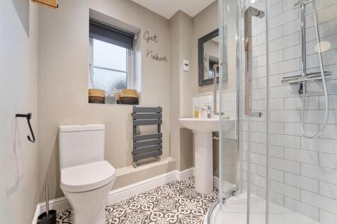 En Suite Shower Room