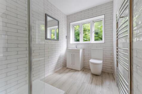 En Suite Shower Room